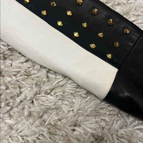 Alice and Olivia studded leather jacket. Womens size xs. Black. White. Pre-owned - Picture 6 of 9